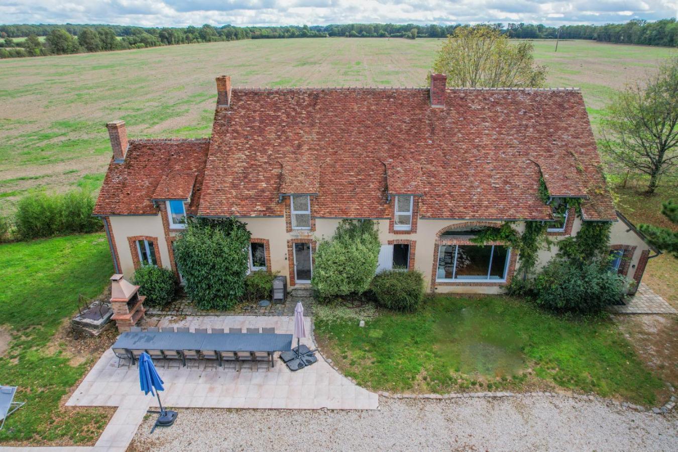 Crazy Villa Le Petit Belair 18 - Heated Pool - Foot - 2H Paris - 30P Aubigny-sur-Nere Exterior photo